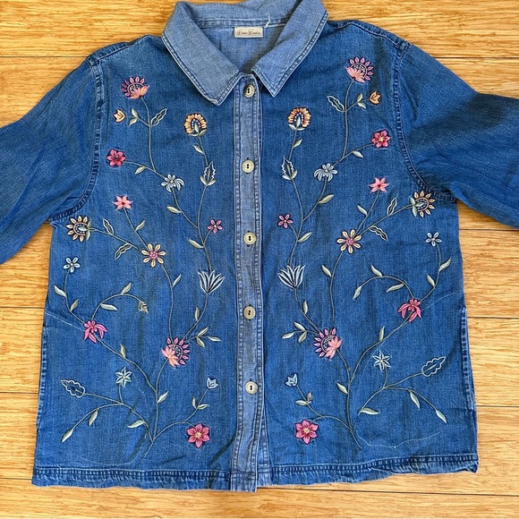 Bobbie Brooks Vintage Denim Flower Embroidered Shirt with Pockets Size Large - Picture 3 of 10
